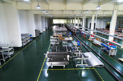 國內(nèi)最長電腦橫機總裝生產(chǎn)流水線正式投產(chǎn)