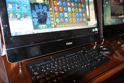 海爾發四核3D電視觸摸一體電腦 科技融合，開啟智能娛樂新體驗